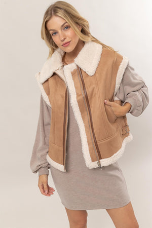 HYFVE Fur-Contrast Zip Up Suede Vest